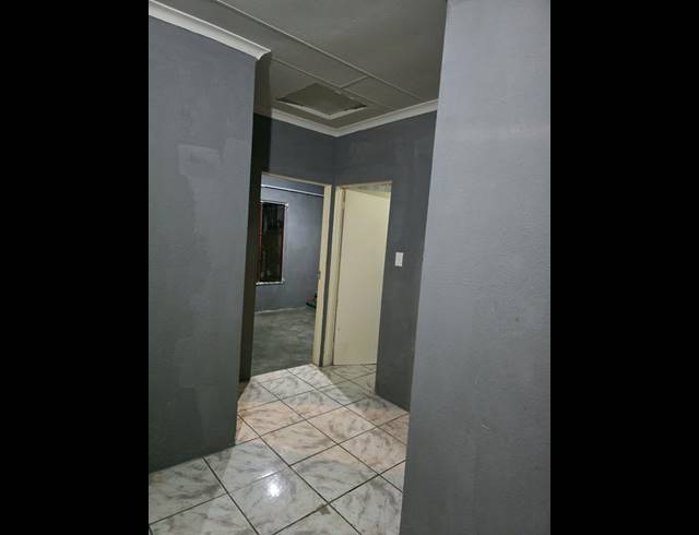 2 BEDROOM HOUSE FOR SALE IN OLIEVENHOUTBOSCH